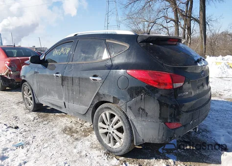 2013 Hyundai Tucson Limited z USA, uszkodzony, nr VIN KM8JU3AC9DU764183